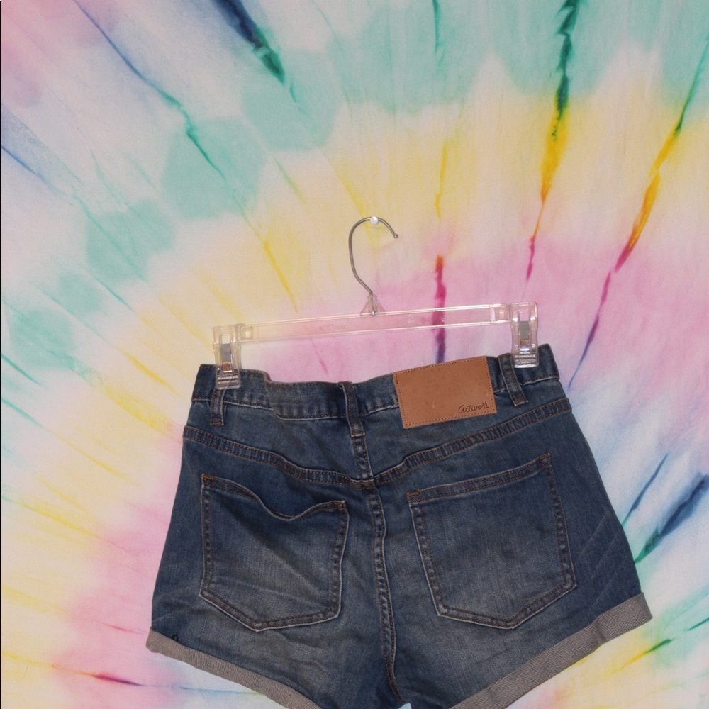 ACTIVE Denim Shorts